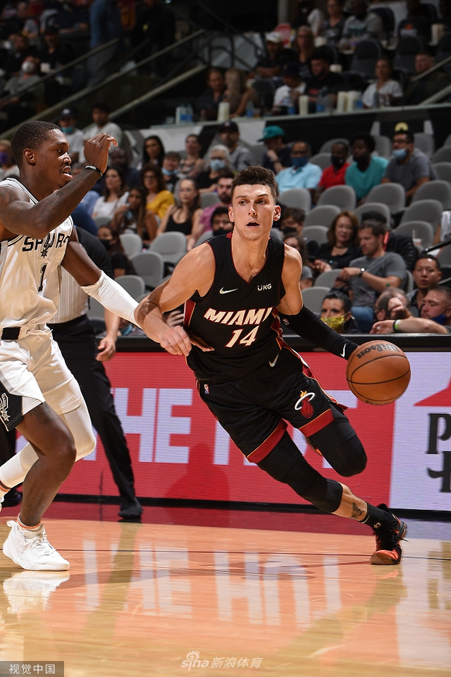 际赛场的碰 际赛场的碰