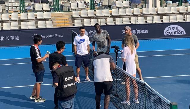 与比赛中 与比赛中